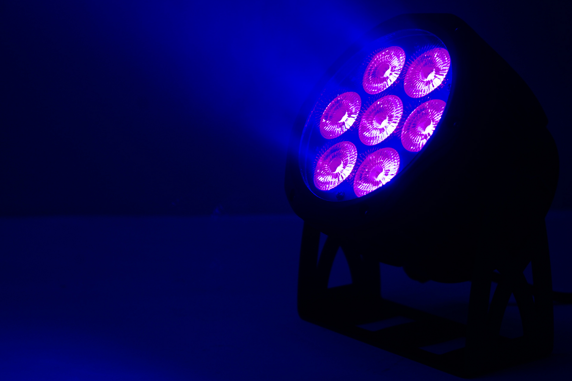 Swift Eventverleih FOS TOURING PAR 7X15 IP HEX